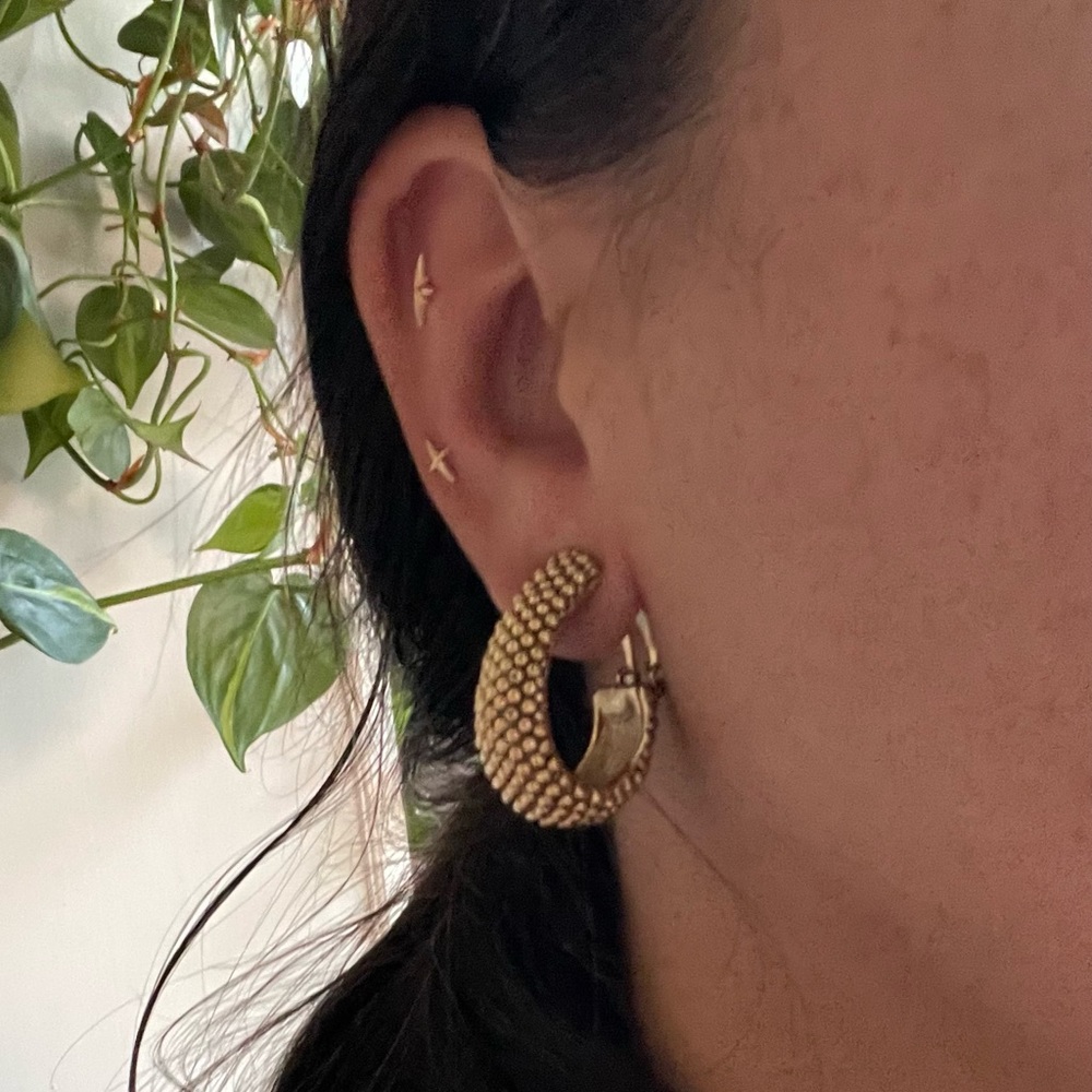 Vintage Ciner clip on earrings - Picture 6 of 6